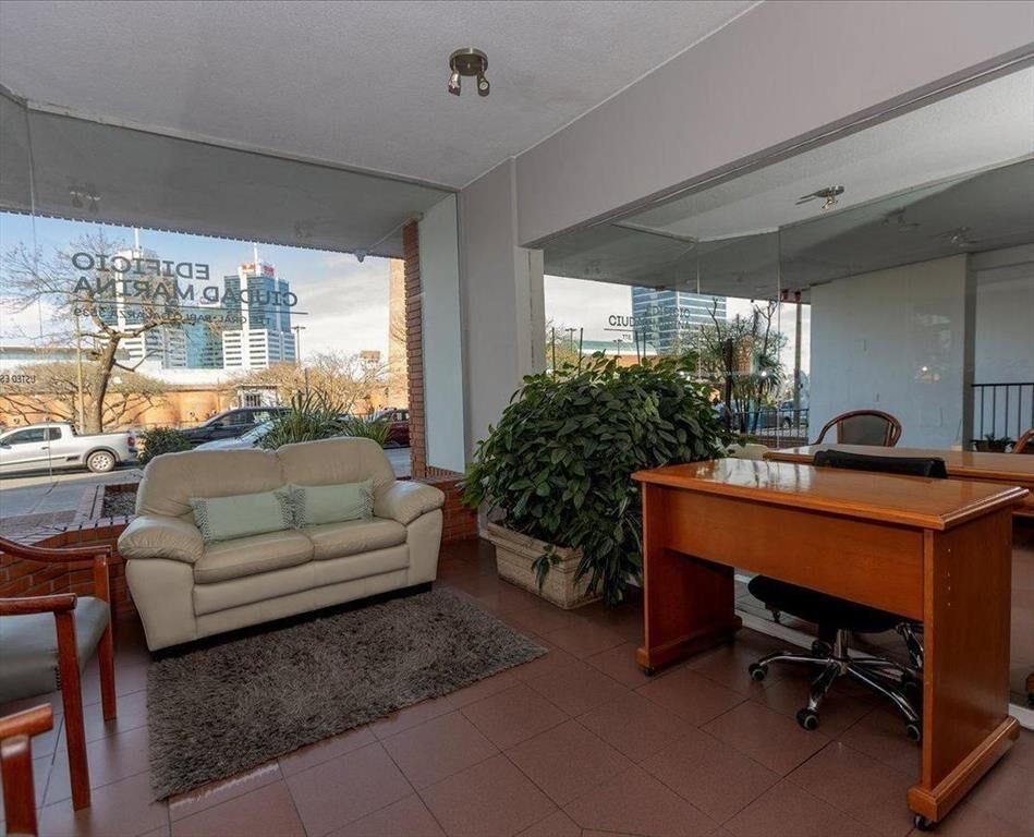 Venta Apartamento 4 dormitorios, 2 garajes en Pocitos Nuevo