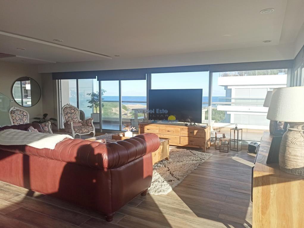 Amplio Penthouse con hermosa vista al mar y