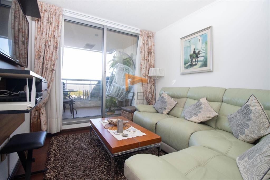 Apartamento frente a rambla Malvin 1 dormitorio con garaje