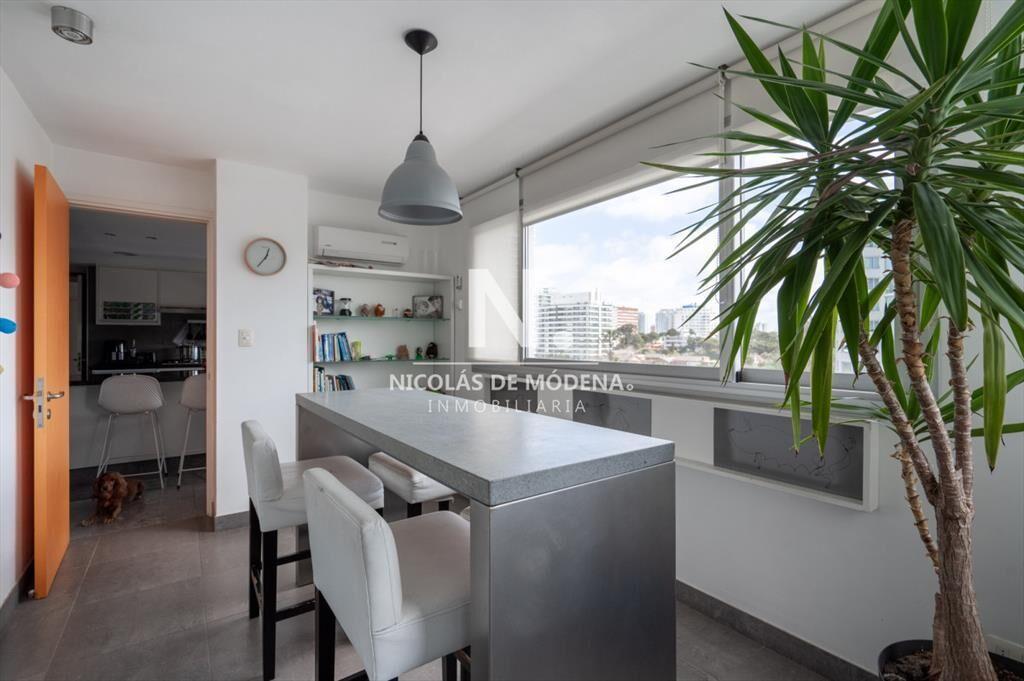 Alquila departamento en Brava, Punta del Este de 4 dormitor