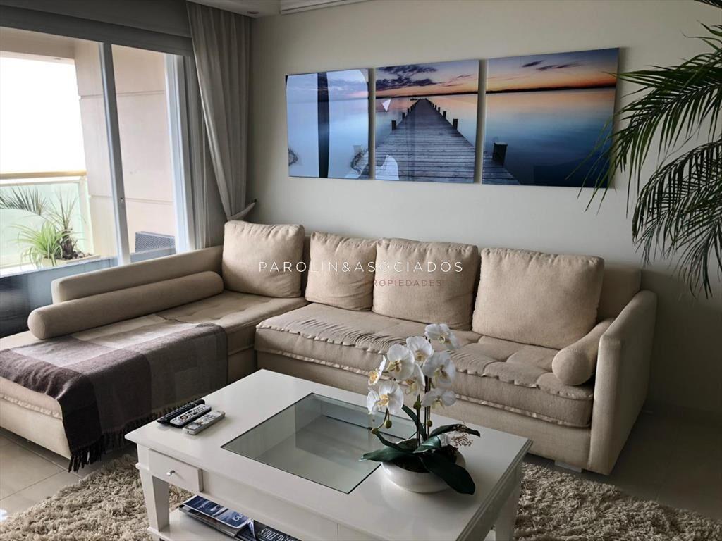 Apartamento en venta de 3 dormitorios en Le Punta