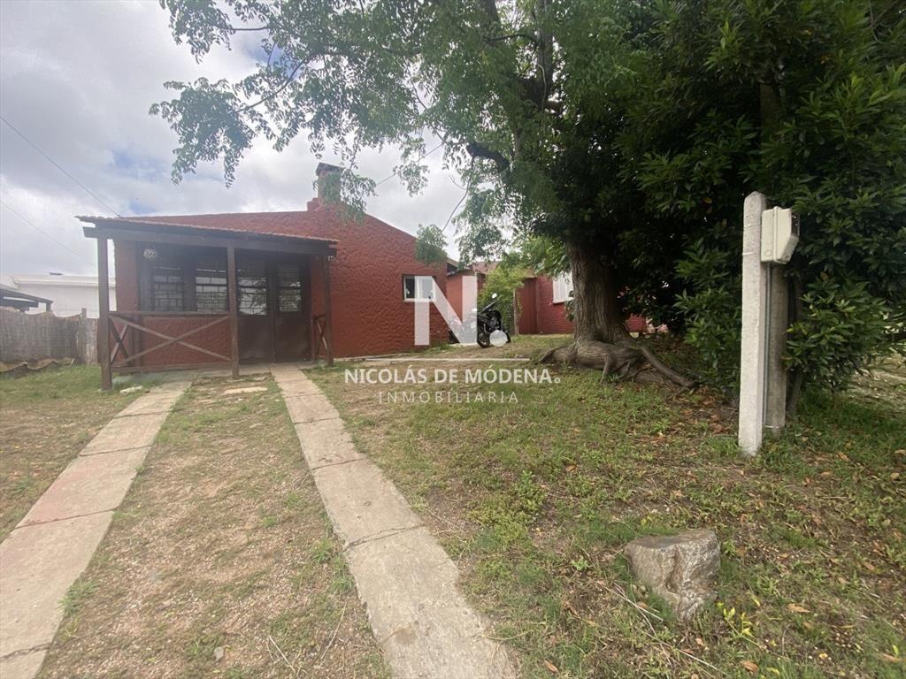 CASA EN VENTA EN PLAYA MANSA, PARADA 25, PUNTA