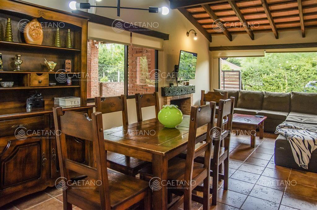 En venta casa de 3 Dormitorios en Jardines de con