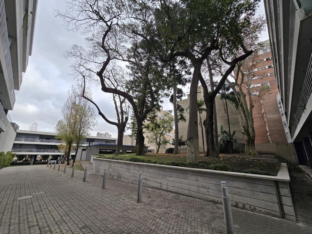 ALAMEDA DEL PRADO, CUARTO PISO AL FRENTE.