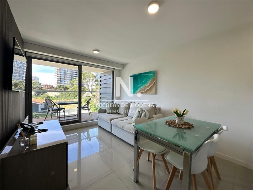 Vende apartamento de 1 dormitorio y medio en Peninsula, Pun