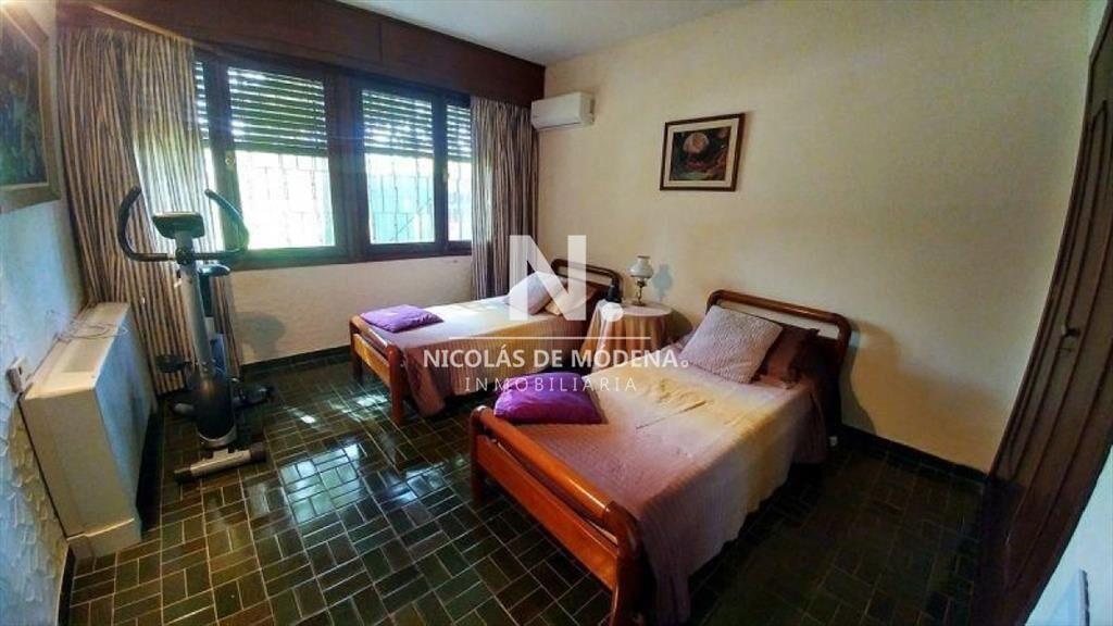Casa en venta Playa Mansa 5 dormitorios