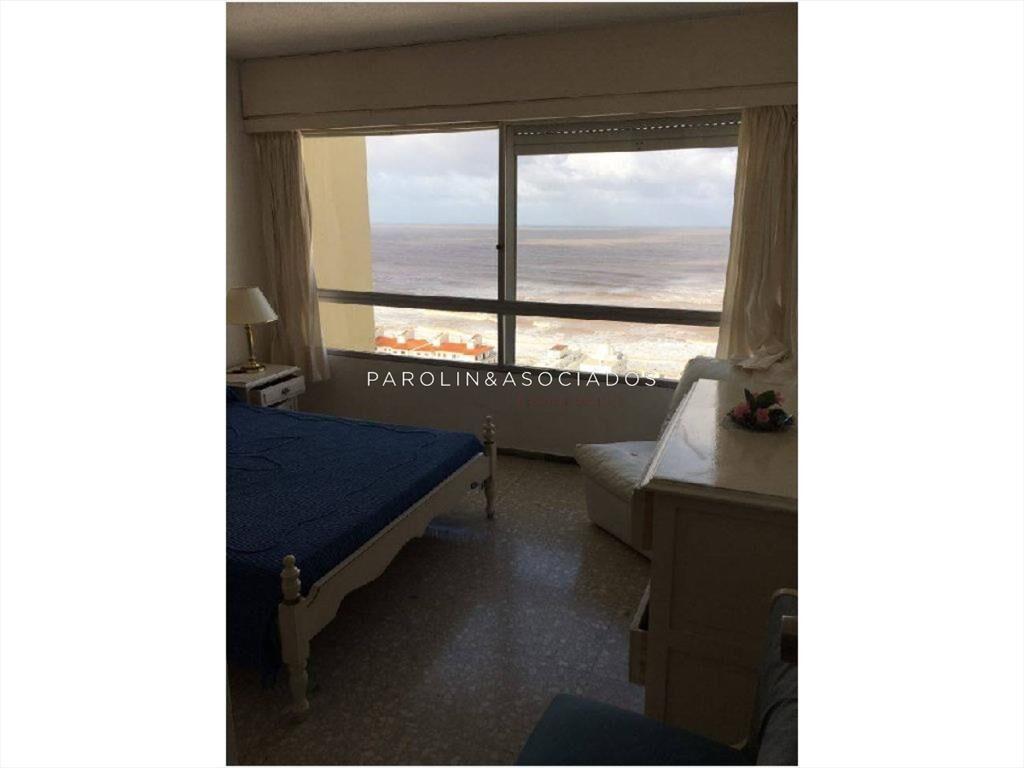 Apartamento en Peninsula, 3 dormitorios *