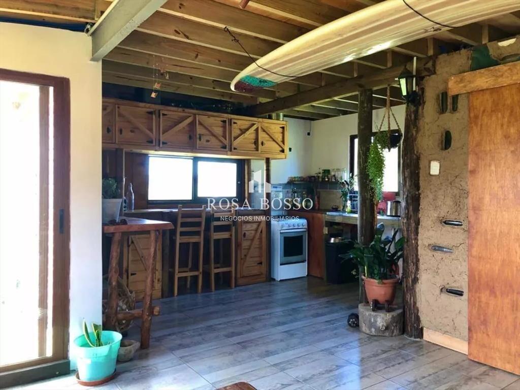Casa autosustentable EN VENTA , Edén Rock, José