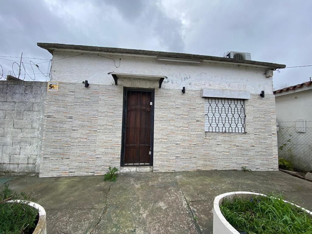 Venta de monoambiente con terreno en Pando