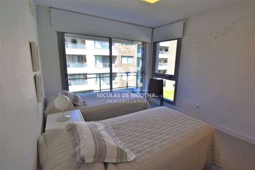 Departamento de 3 dormitorios en venta en  del