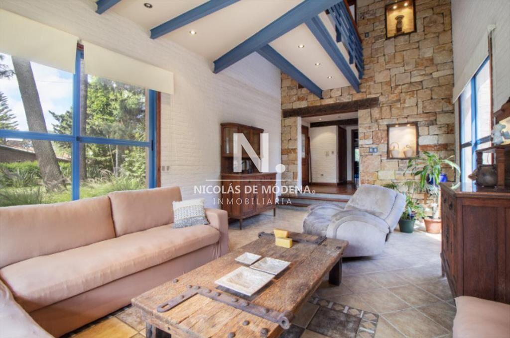 Vende casa de 5 dormitorios en Roosevelt, Punta