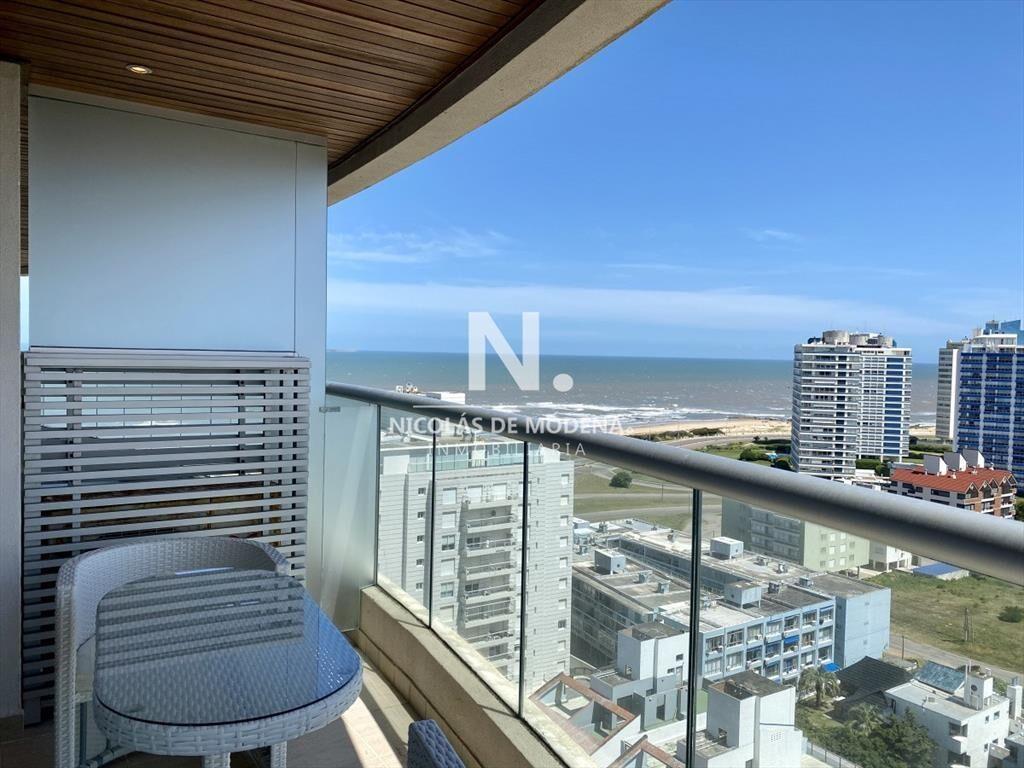 Cómoda planta en Brava