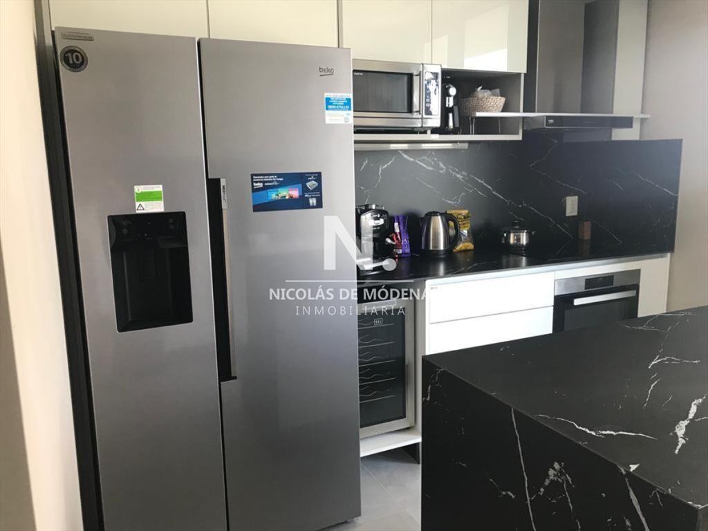 Hermoso apartamento en venta frente al mar, Torre Venetian