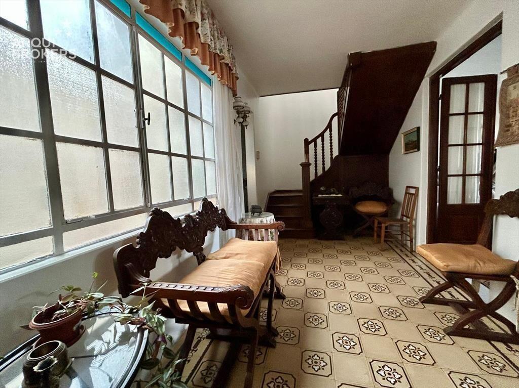 Casa de tres dormitorios en venta en Punta Carretas con gar