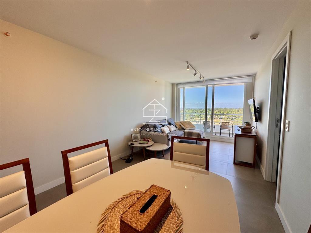 Venta apartamento 2 dormitorios 2 baños Punta del Este