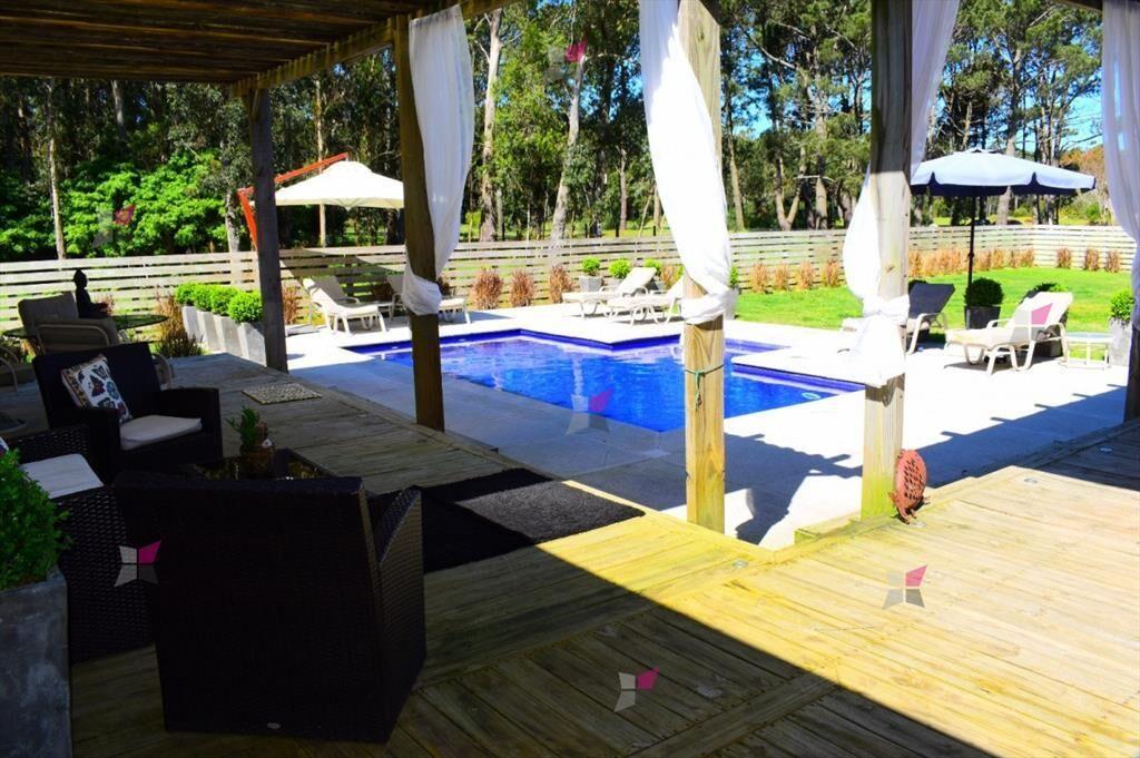 Casa en Pinares, 3 dormitorios *