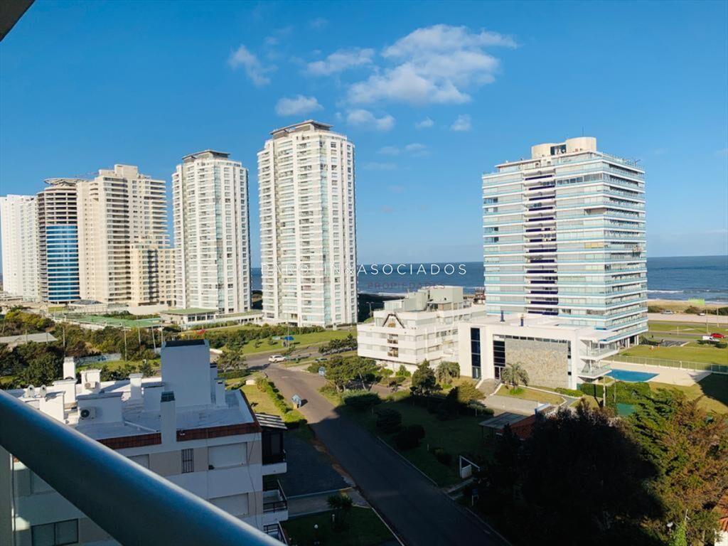 Apartamento en venta de 3 dormitorios en Brava