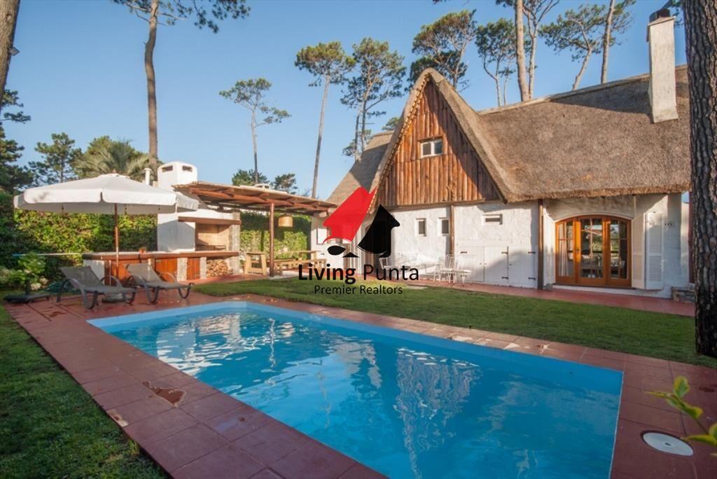 Casa en ALQUILER a sólo 150 mtrs del Mar
