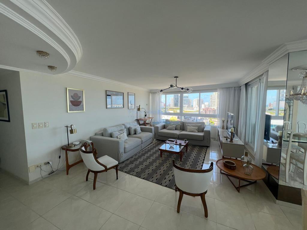Apartamento en venta de 3 dormitorios en Torre ,