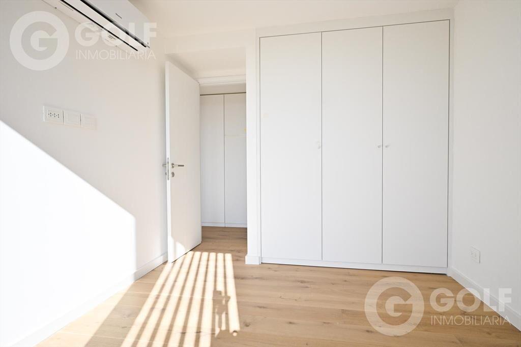 Venta de apartamento de 3 dormitorios en Carrasco