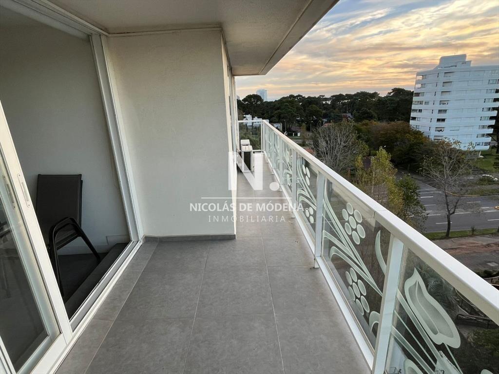 Apartamento 1 dormitorio en Punta del Este en -
