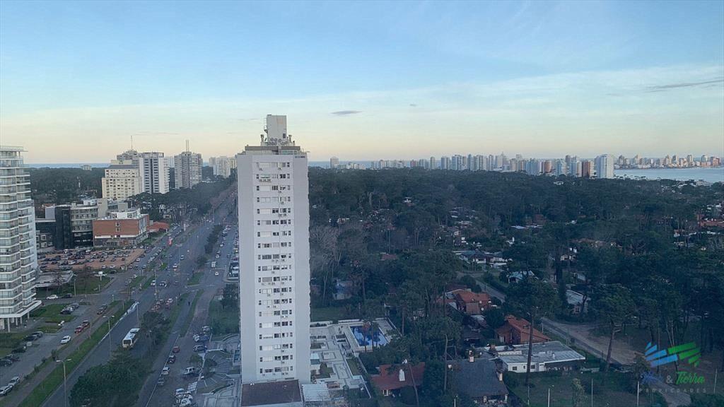 Venta de apartamento 3 dormitorios en Roosevelt