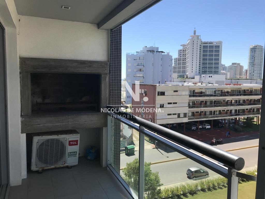 OPORTUNIDAD ! Hermoso apto de 2 dormitorios