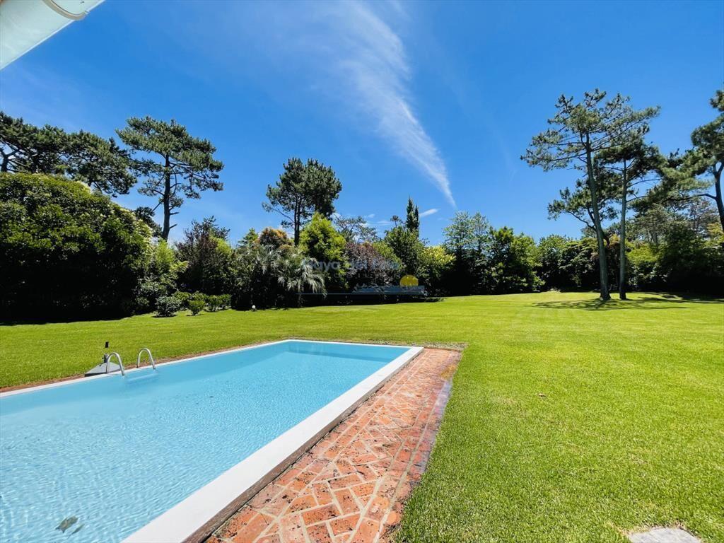 Excelente Casa de 4 Dormitorios en Playa Brava,