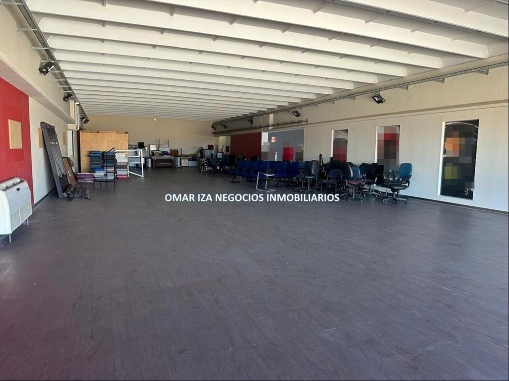Alquiler local comercial showroom automotoras, gym, clinica