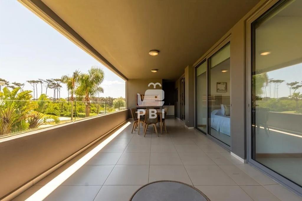 Venta apartamento 3 dormitorios con piscina Playa