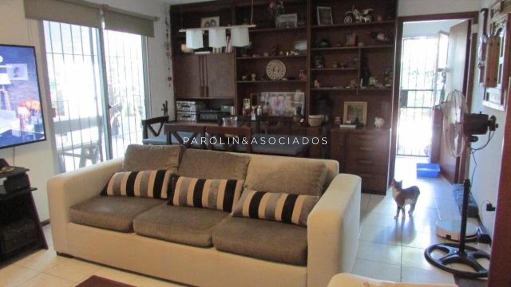 Casa en venta de 4 dormitorios en Jardines de del