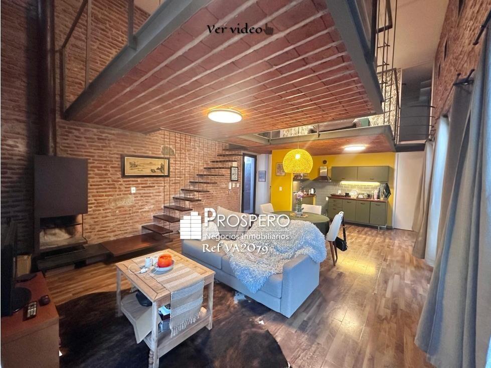 VA2079 Venta Apartamento Duplex 2dorm Ciudad Vieja 1 por esc