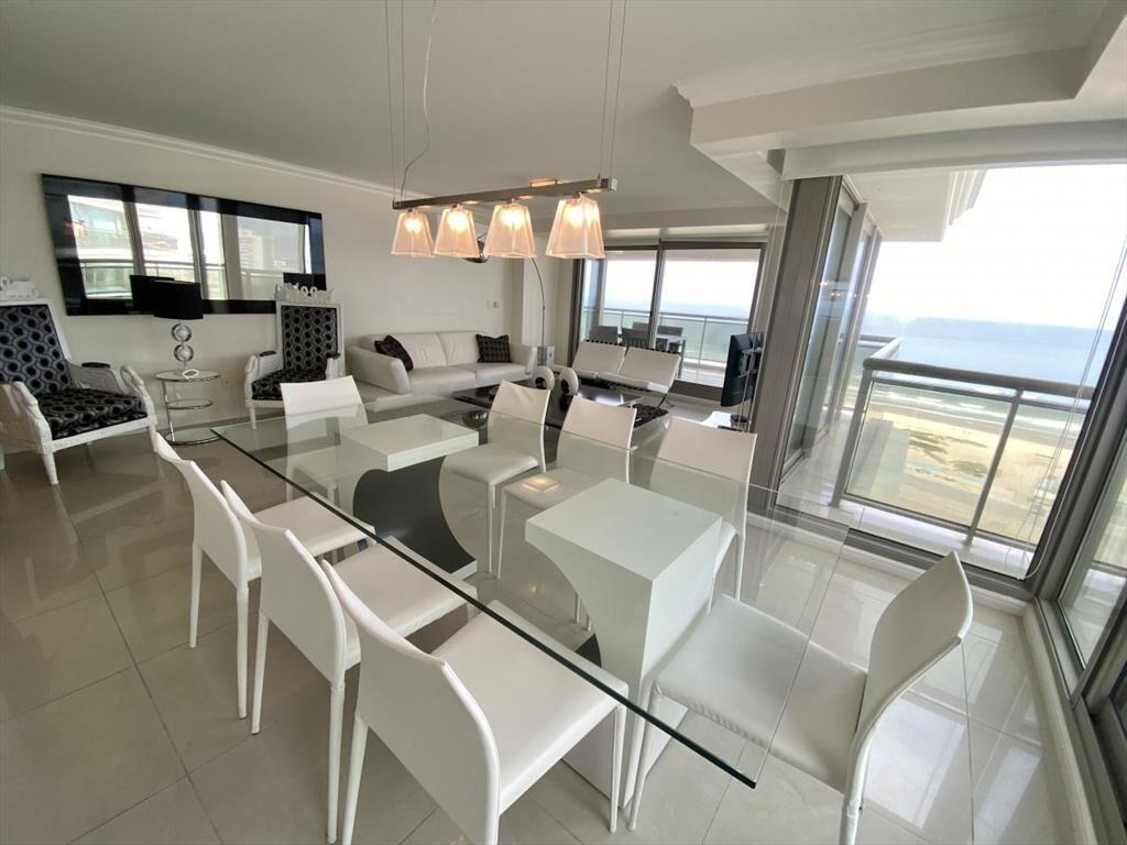 VENTA APARTAMENTO 3 DORMITORIOS Y DEPENDENCIA - I