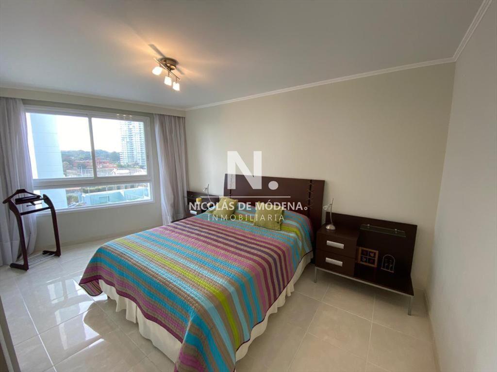 Hermoso departamento en venta de amplios