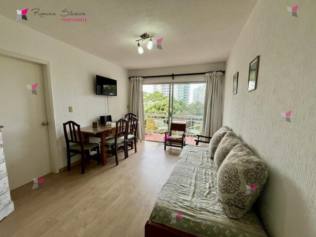 VENTA DE APARTAMENTO DE 1 DORMITORIO EN AIDY GRILL PUNTA DE