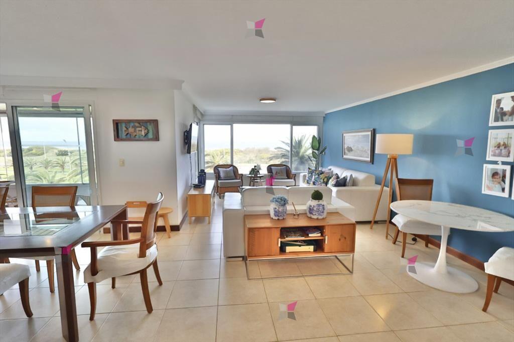 APARTAMENTO EN VENTA 4 DORMITORIOS - PLAYA BRAVA