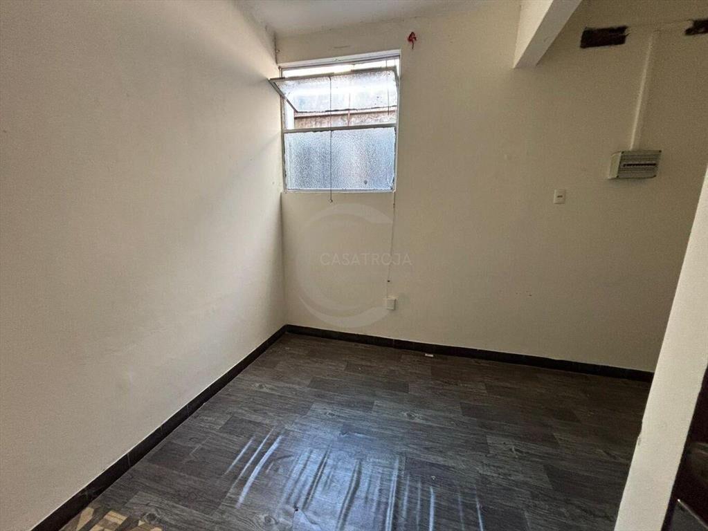 CASATROJA VENTA DE EDIFICIO SOBRE CALLE PEATONAL EN CIUDAD