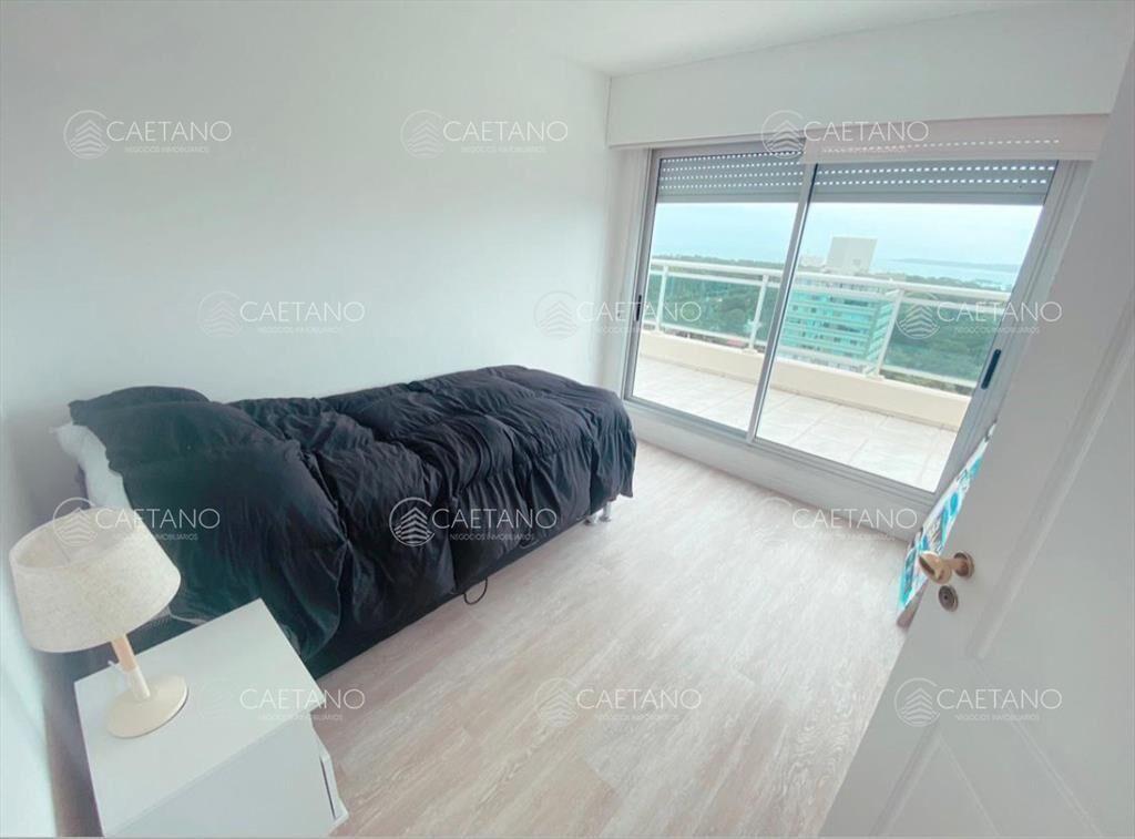 Venta apartamento - 3 dormitorios. Roosevelt, Del