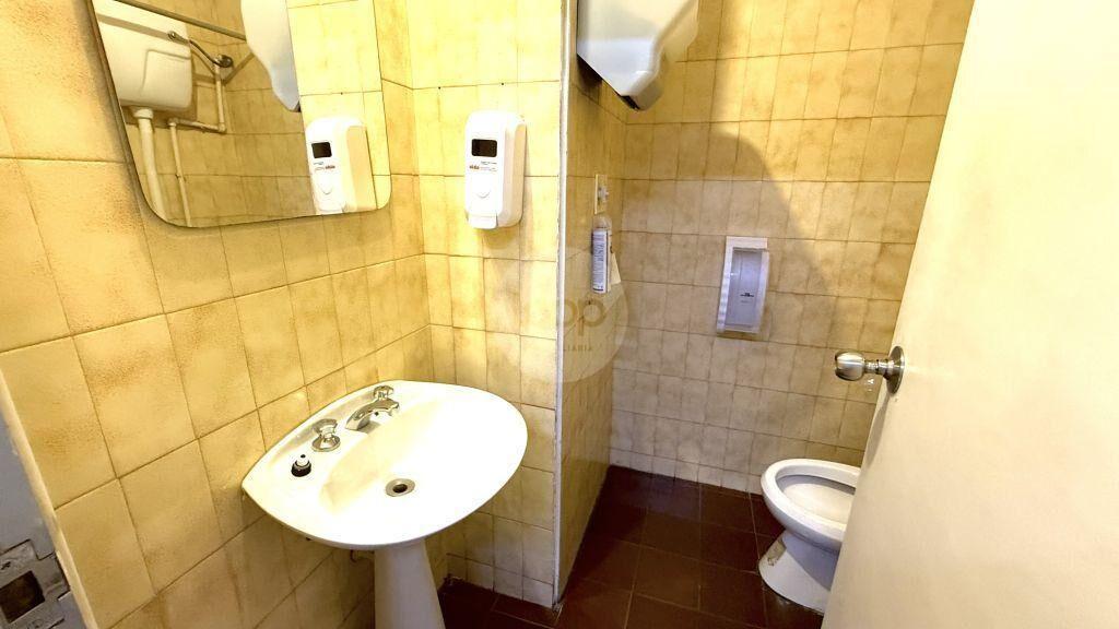 VENTA OFICINA EN CIUDAD VIEJA!!