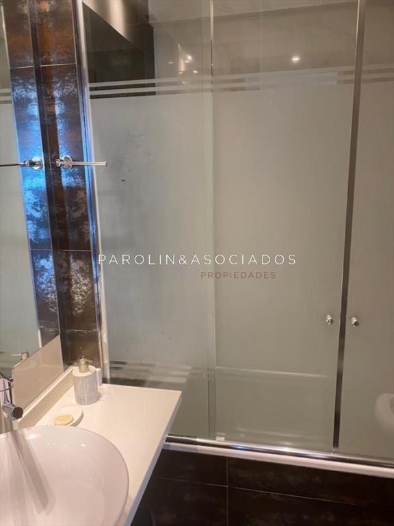 Apartamento en venta de 2 dormitorios en Miami
