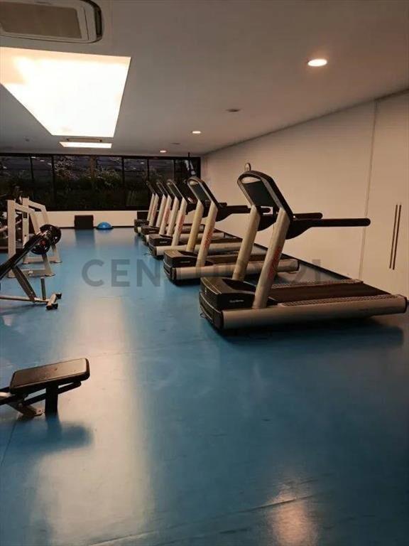 Punta del este, 2 dormitorios, balcon, cochera, amenities...