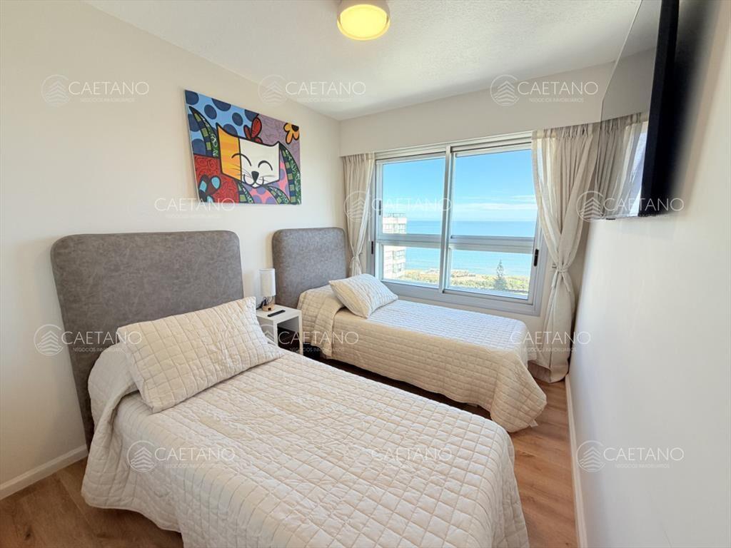 venta apartamento 4 dormitorios. Playa mansa, Punta del Est
