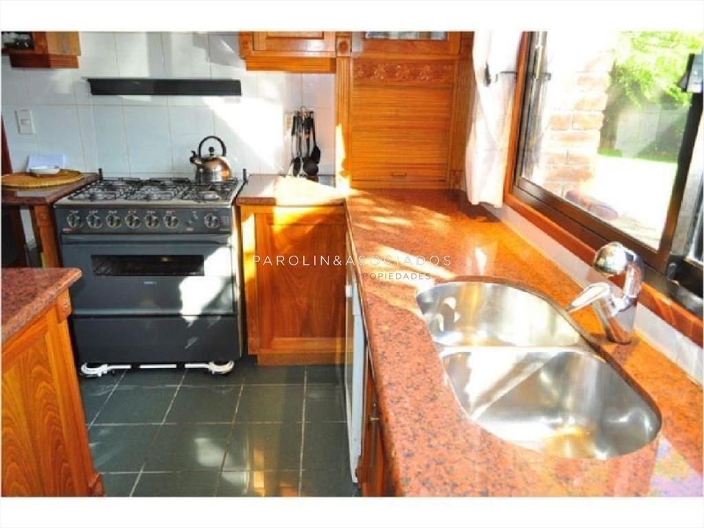 Casa en venta de 4 dormitorios en Golf, Punta del