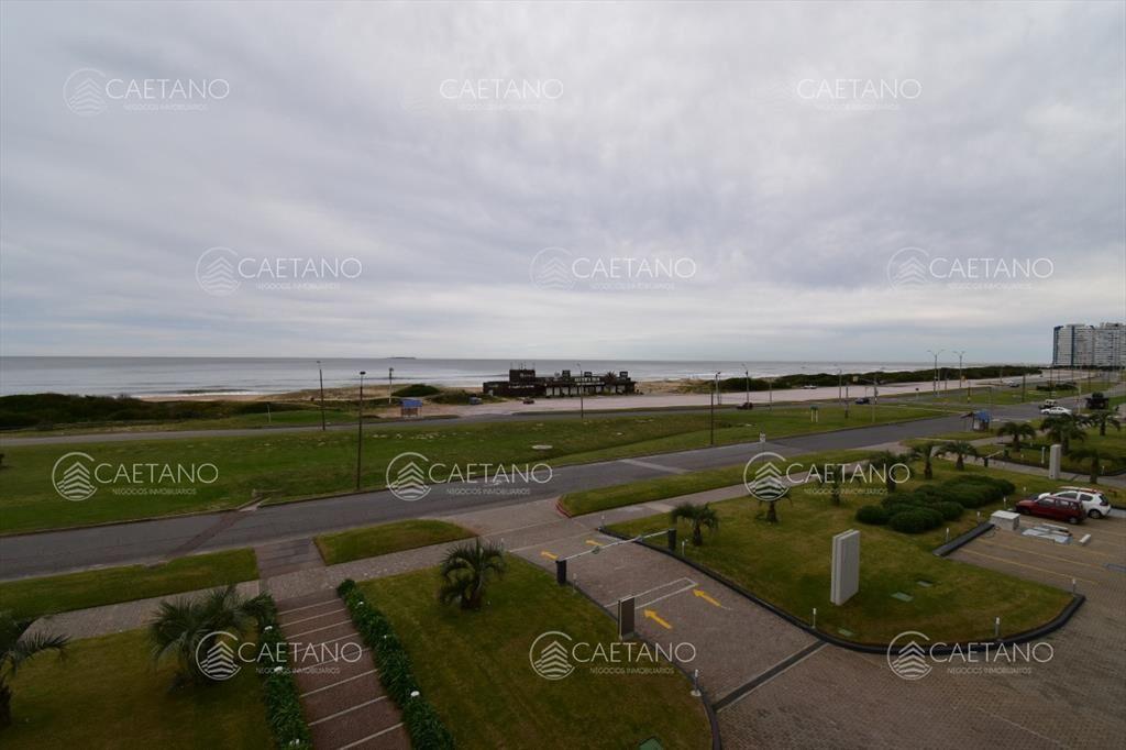 Le Parc Punta del Este en Alquiler tres dormitorios