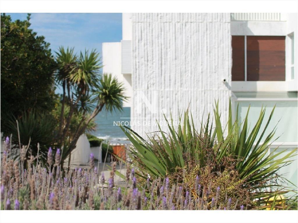 Casa en venta con vista al mar.