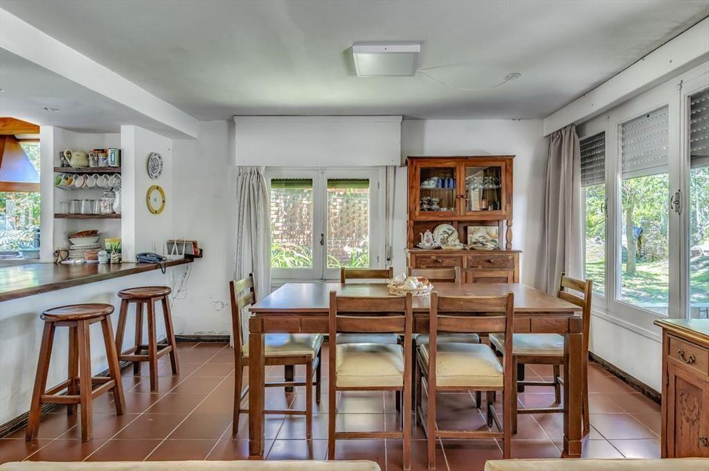 Se vende casa a 1 cuadra del mar Playa Grande