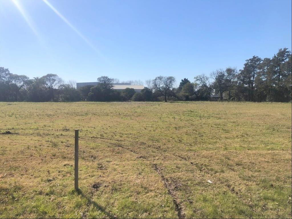 Terreno en venta sobre ruta 84 km 1.2 en Canelones