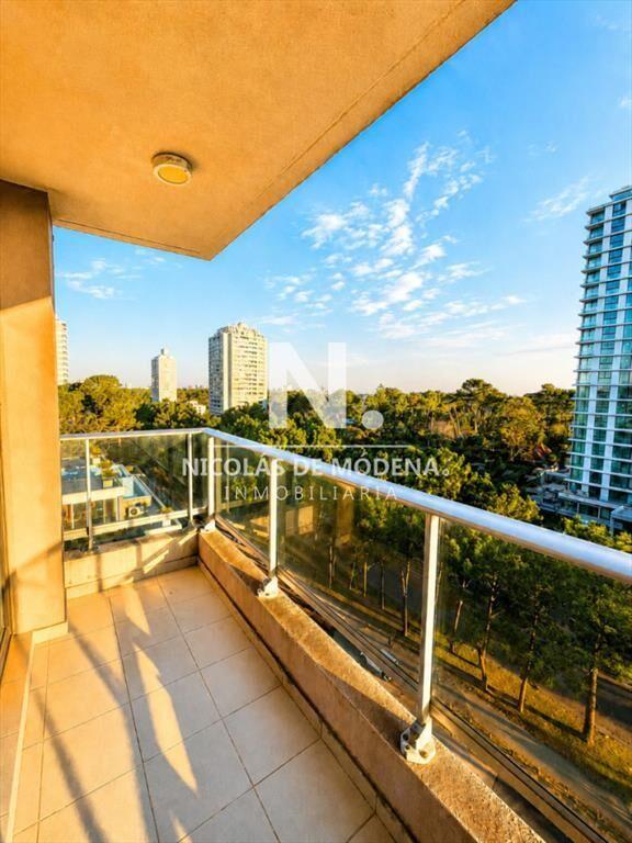 En venta apartamento de 3 dormitorios en Punta