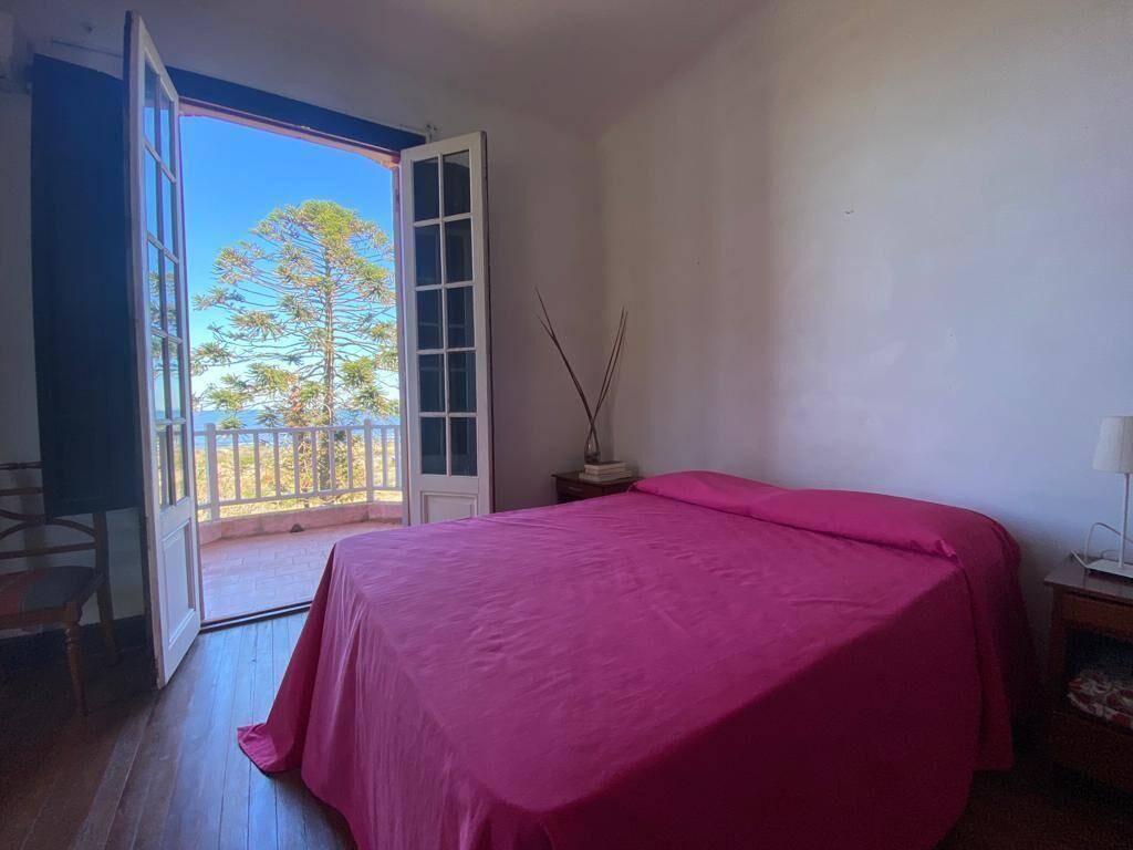 Casa en venta de 5 dormitorios en Playa Verde