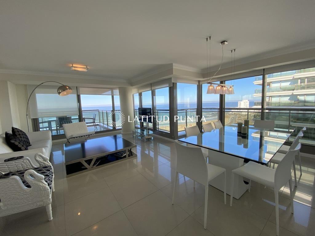 Apartamento en Imperiale, 3 suites más